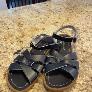 Saltwater Sandals, navy blue, Size 6